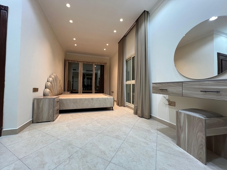 Bhd 270/year, Furnished, 1 Br, ????mahooz Excellent Newly Renovated 1 Bhk | New Furniture | Gym | Pool