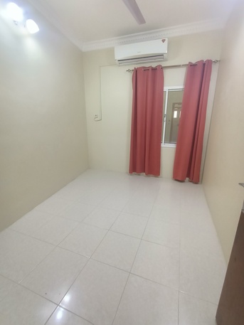 Bhd 160/month, 1 Br, Semi Furnished 1 Bedroom Flat For Rent In Hoora With Electricity *35529070