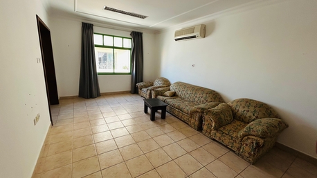 Bhd 250/month, Furnished, 2 Br, Semi Furnished 2 Bhk Apartment For Rent In Mahooz-: Subeer*38185065