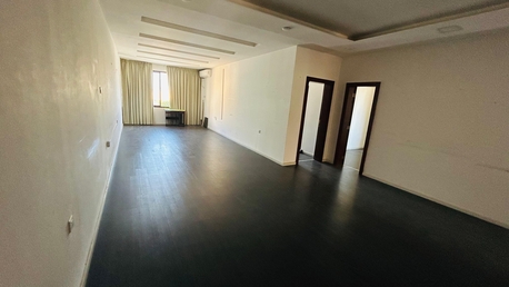 Bhd 300/month, 3 Br, Semi Furnished 3 Bhk Apartment For Rent In Mahooz-: Subeer*38185065