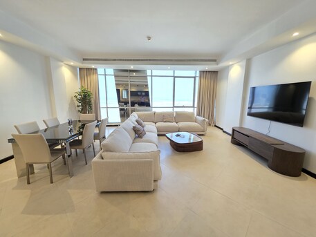 Bhd 450/month, Furnished, 3 Br, 170 Sq. Meter, Sea View | Extremely Spacious | Luxury Flat | Facilities | In New Juffair