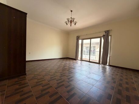 Bhd 600/month, 3 Br, Comfortable Semi-furnished Townhouse For Rent In Salmaniya