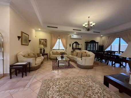 Furnished, 5 Br, 680 Sq. Meter, Fully Furnished Private Villa5 5 Bedroom In Zinj With Private Pool