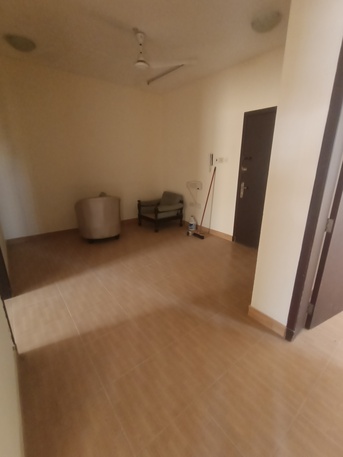 Bhd 180/month, 2 Br, 2 Bhk Spacious Family Flat For Rent In Hoora With Electricity