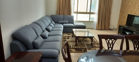 Bhd 310/month, Furnished, 2 Br, Safe Area: Price Dropped: 100% Family Building: Pool:gym:internet: Parking: Tony